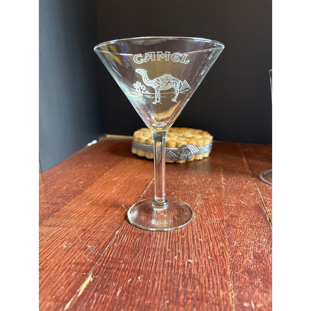 Vintage Camel Cigarettes Joe Camel Etched Glass Martini Cocktail Barware 7 inch